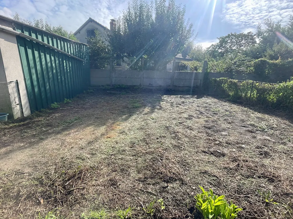 Jardin - Appartement Meublé 2 Pièces à Selle-Craonnaise