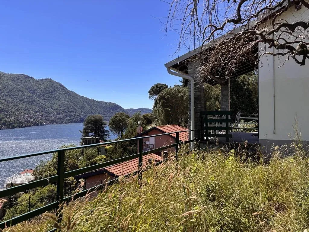 Jardin - Early 20th-Century Villa with Lake Views in Moltrasio