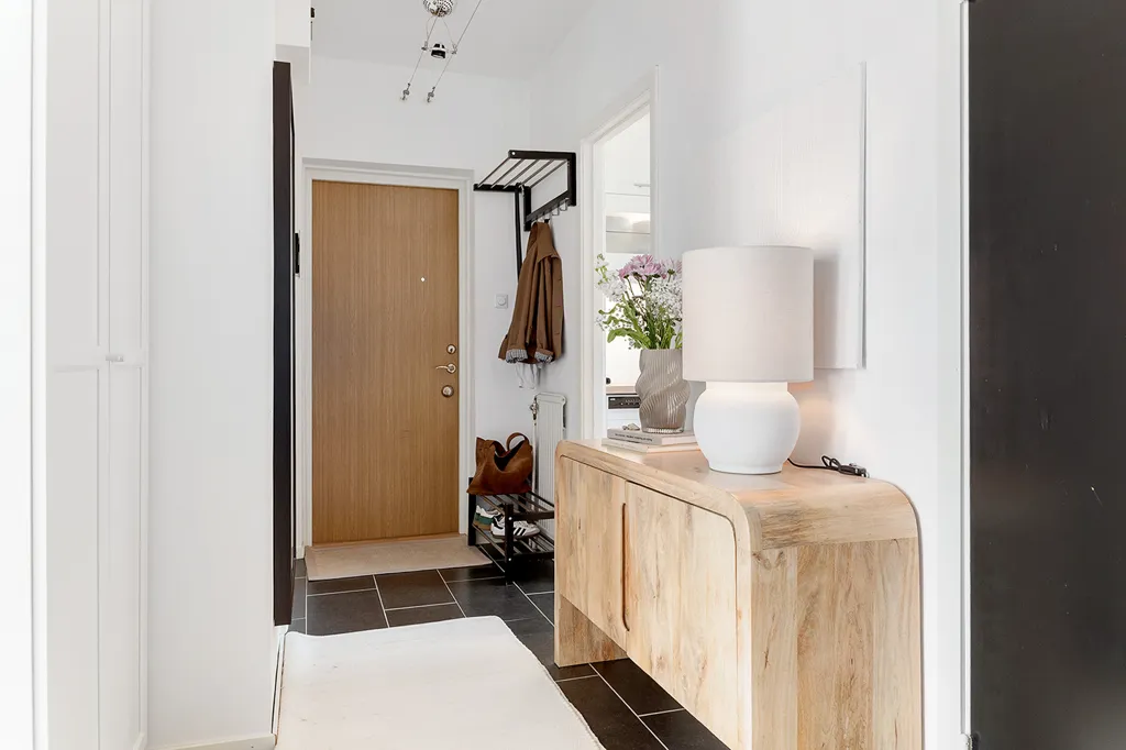Esik - Apartment with Balcony in Halmstad