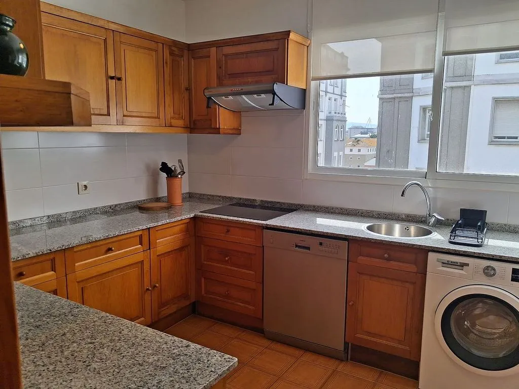 Cuisine - Duplex with Terrace in Ferrol's Heart