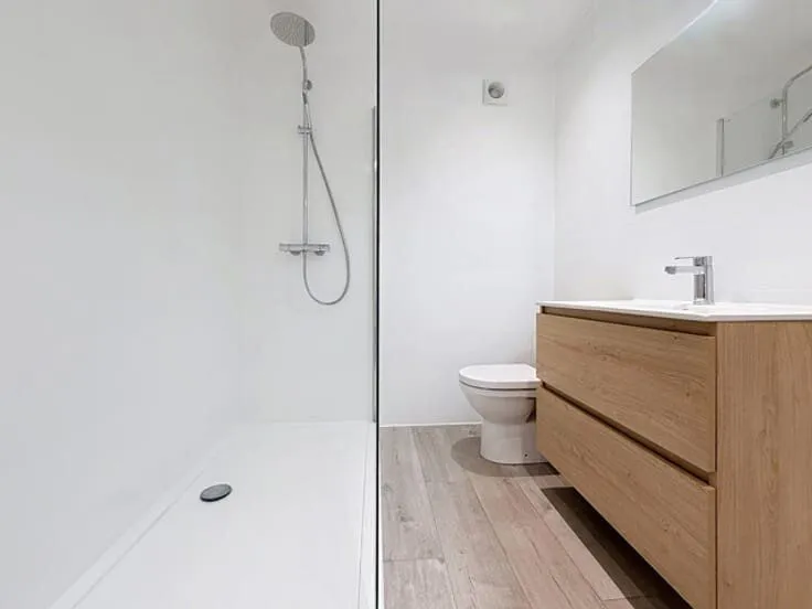 Vannitoad - Triplex Flat with Equipped Kitchen in Brussels
