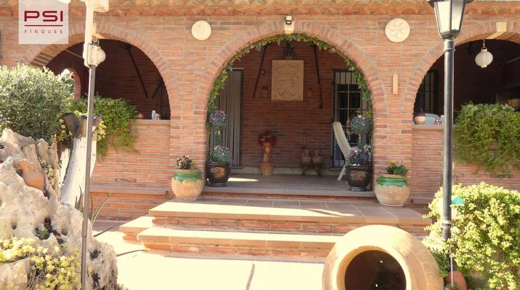 Jardin - Luxury House with Garden in Cardedeu