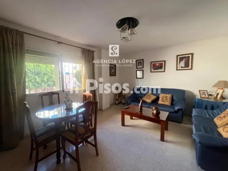 Söögituba - Apartment with Sea View in City Centre
