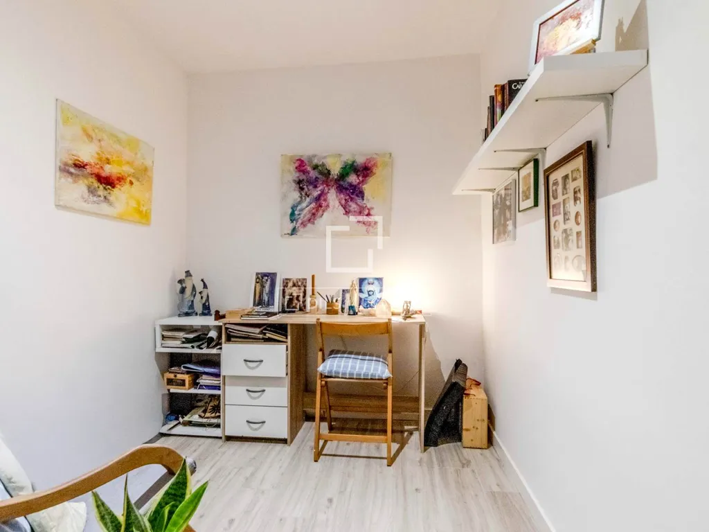 Bureau - Ground Floor Apartment with Terrace in Sitges