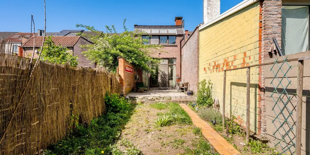 Aed - Spacious House with Garage in Lier