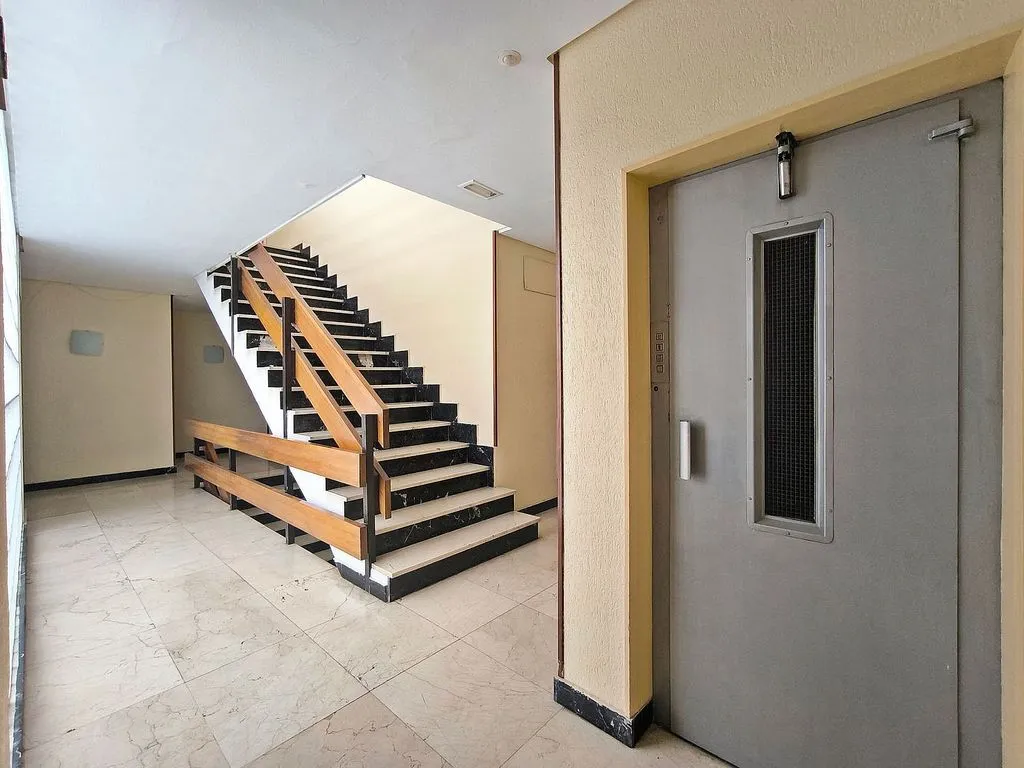 Rooms - Modernised Flat with East View in Chamartín