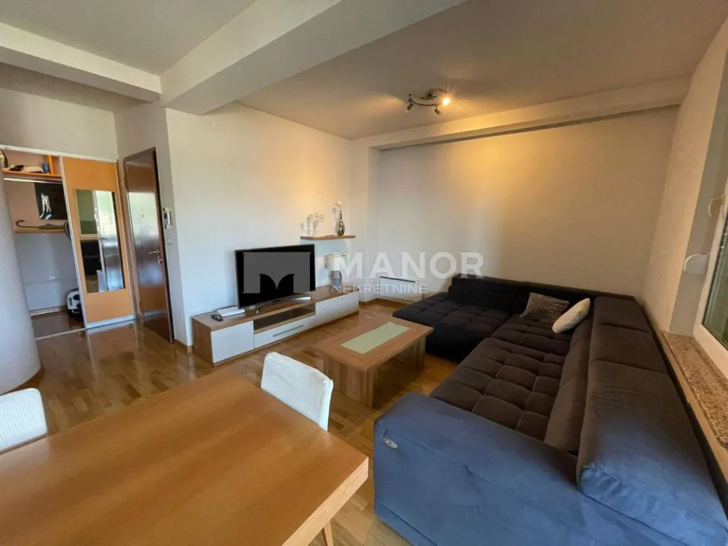 Elutuba - Apartment with Two Balconies in Volosko, Opatija