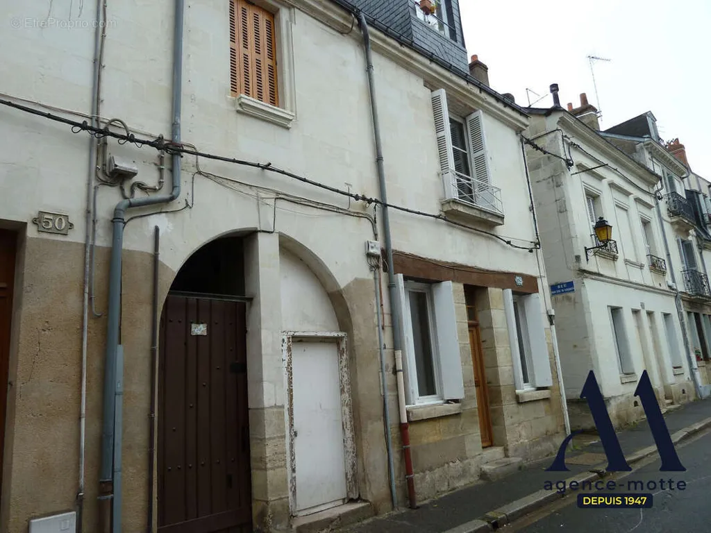 Exterior - Apartment Building with Terrace in Tours