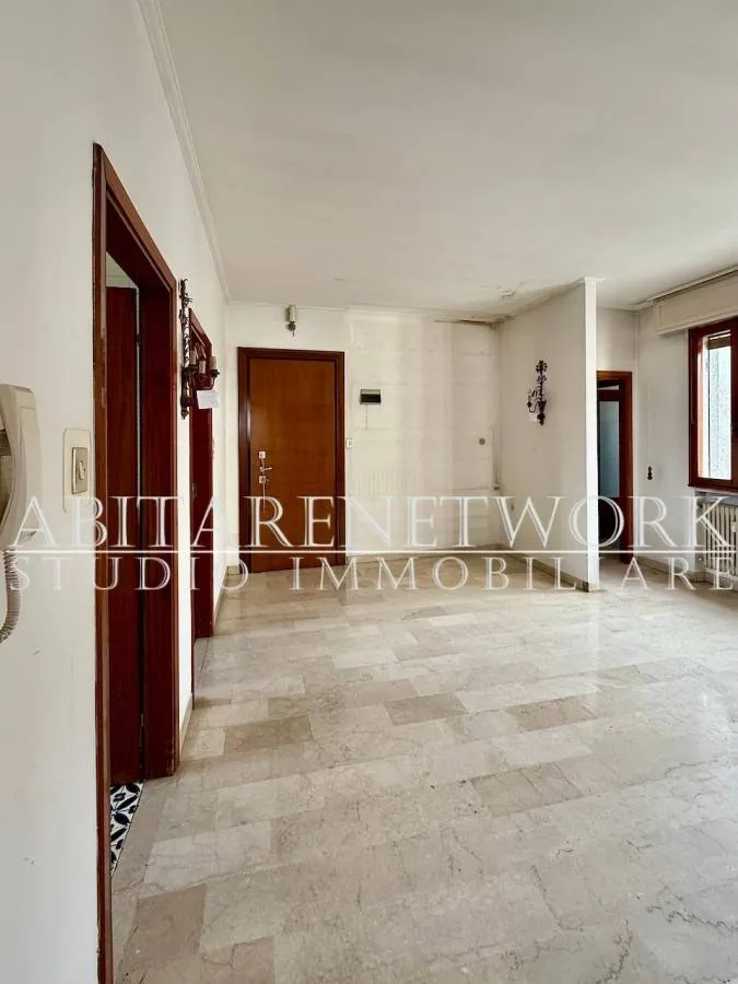 hallway_entrance