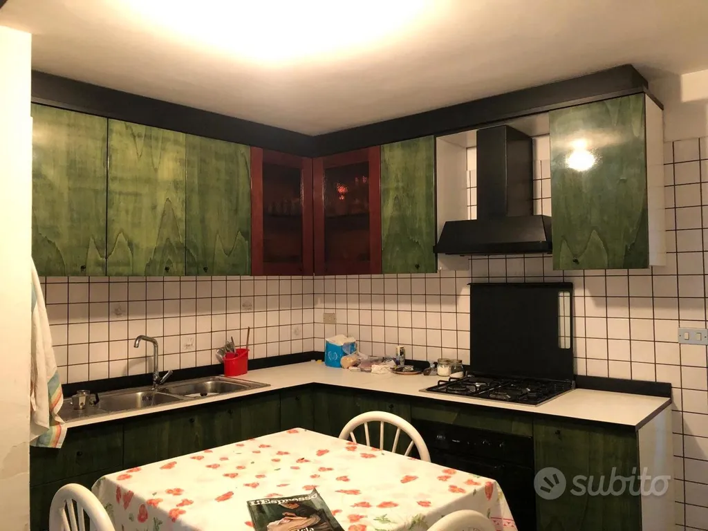 Cuisine - Semi-Central Apartment with Garden in Neviano