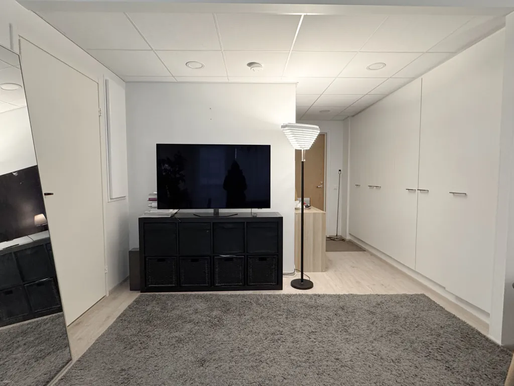 Esik - Studio Apartment with Glazed Balcony in Hervanta