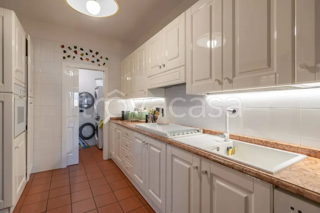 Cuisine - Prestigious Apartment with Piazza View in Fano