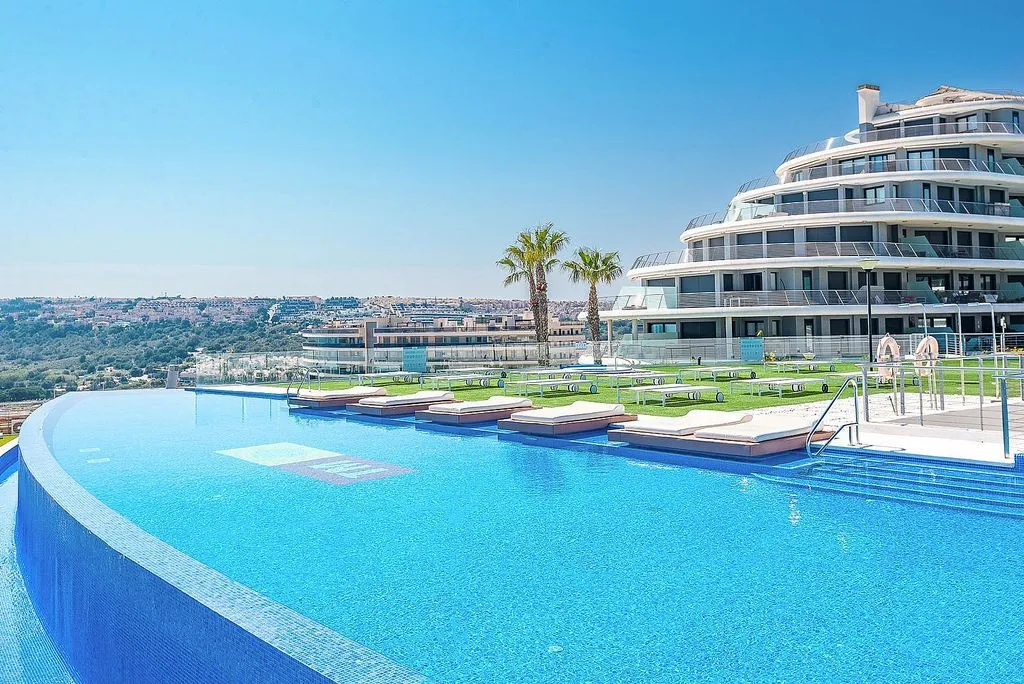 Pool - Apartment with Pool and Sea View in Infinity View