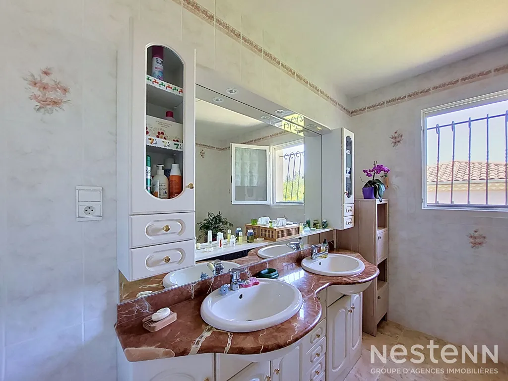 Bagni - Contemporary House with Pool in Condom