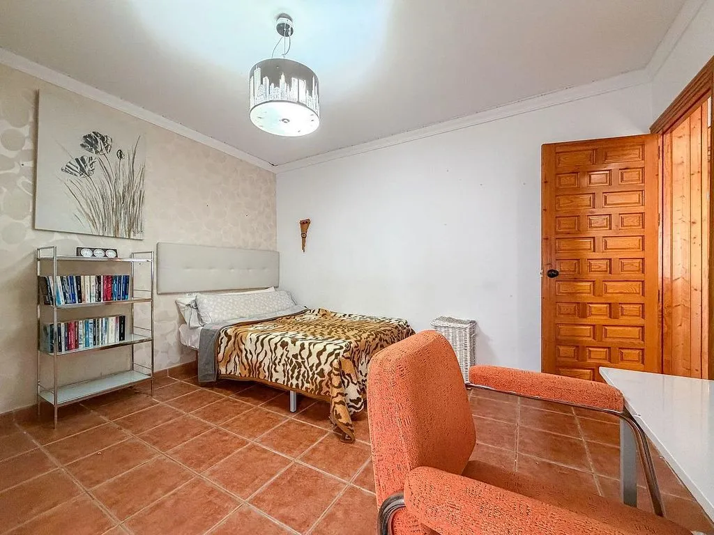 Magamistoad - Ground Floor Flat with Patio in Granada Centre