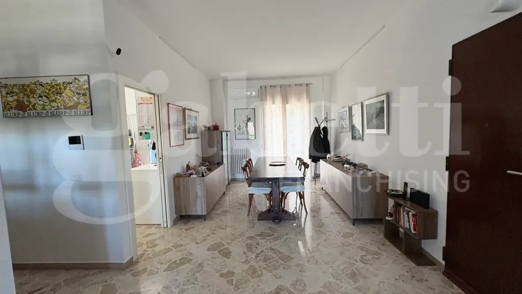 hallway_entrance