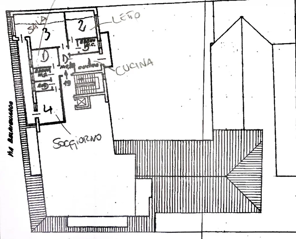 Plaan - Penthouse with Terrace in Ferrara