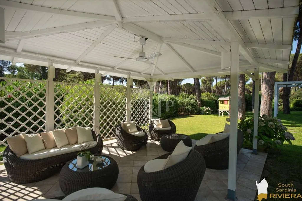 Terrasse - Villa with Garden in Is Morus, Pula
