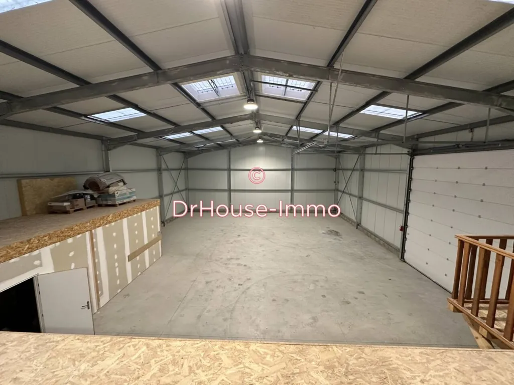 Garaaž - Commercial Space with Large Warehouse in Château-Landon