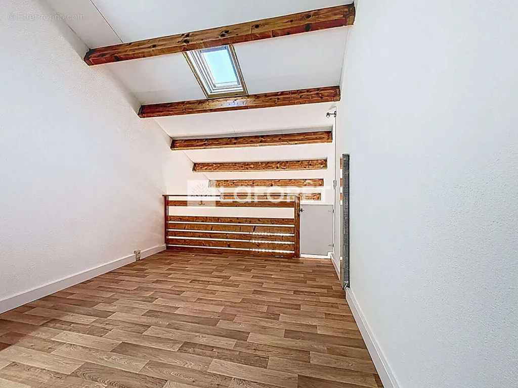 Toad - Studio with Mezzanine in La Martelle, Montpellier
