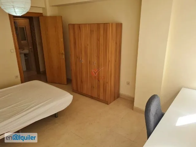 Chambres - Furnished Flat with Lift in City Centre