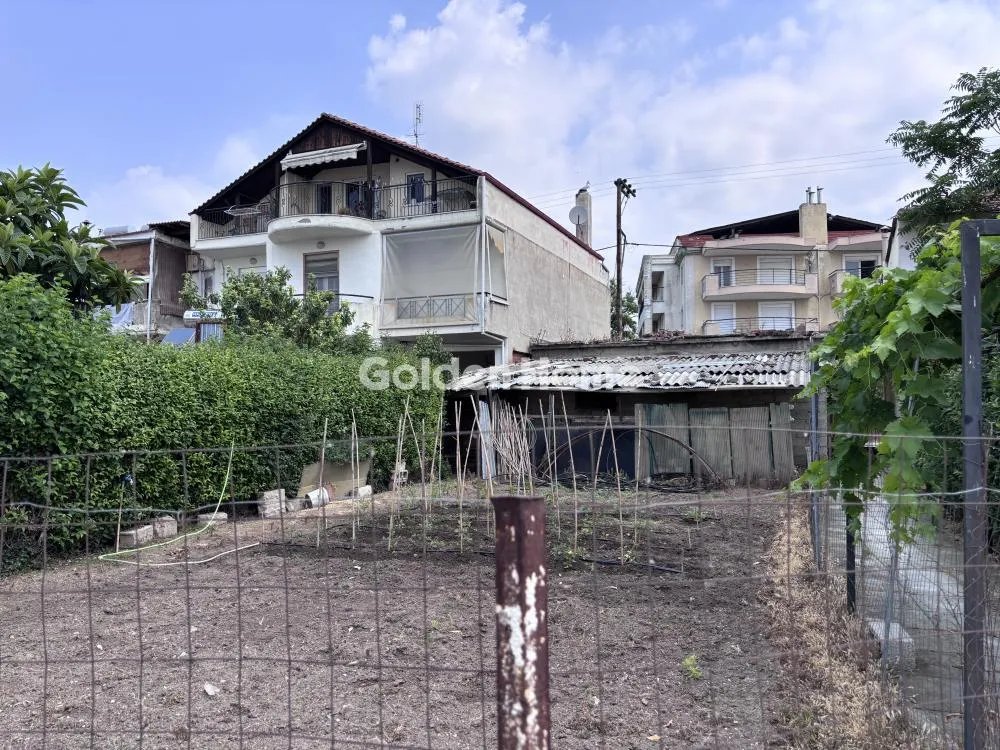 Land in GR
