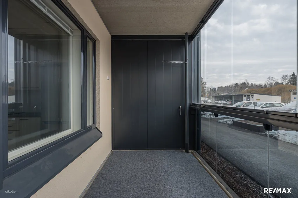 Hallway - Ground Floor Apartment with Private Entrance in Tapparakatu