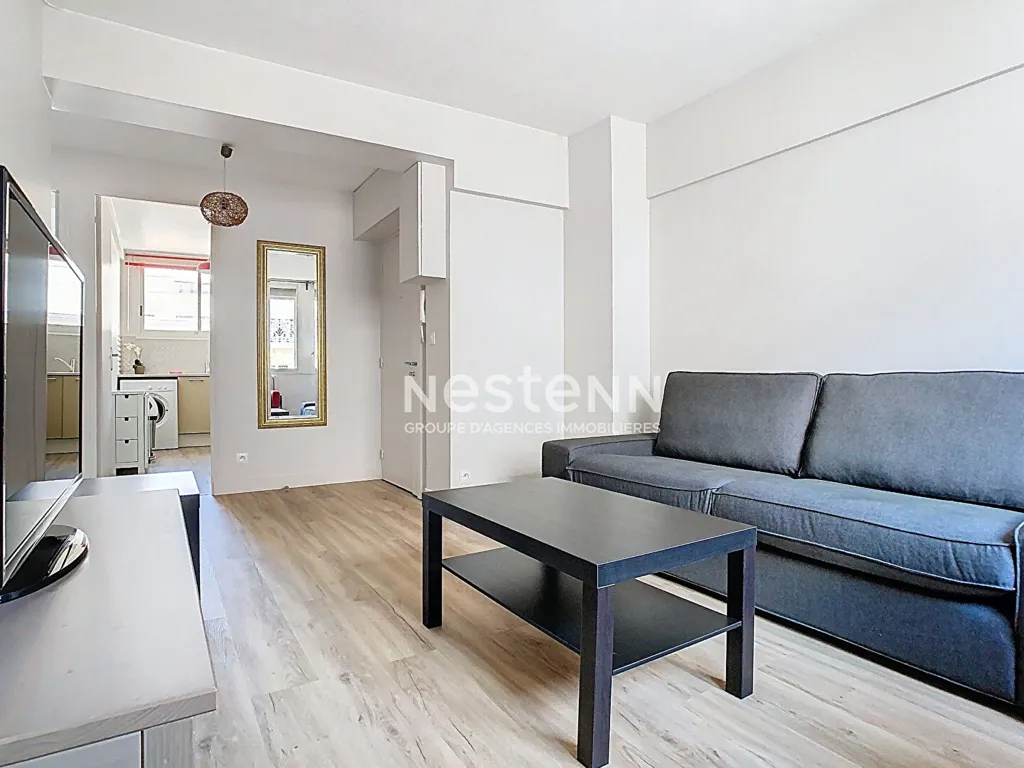 Séjour - Appartement Meublé Traversant à Issy-les-Moulineaux