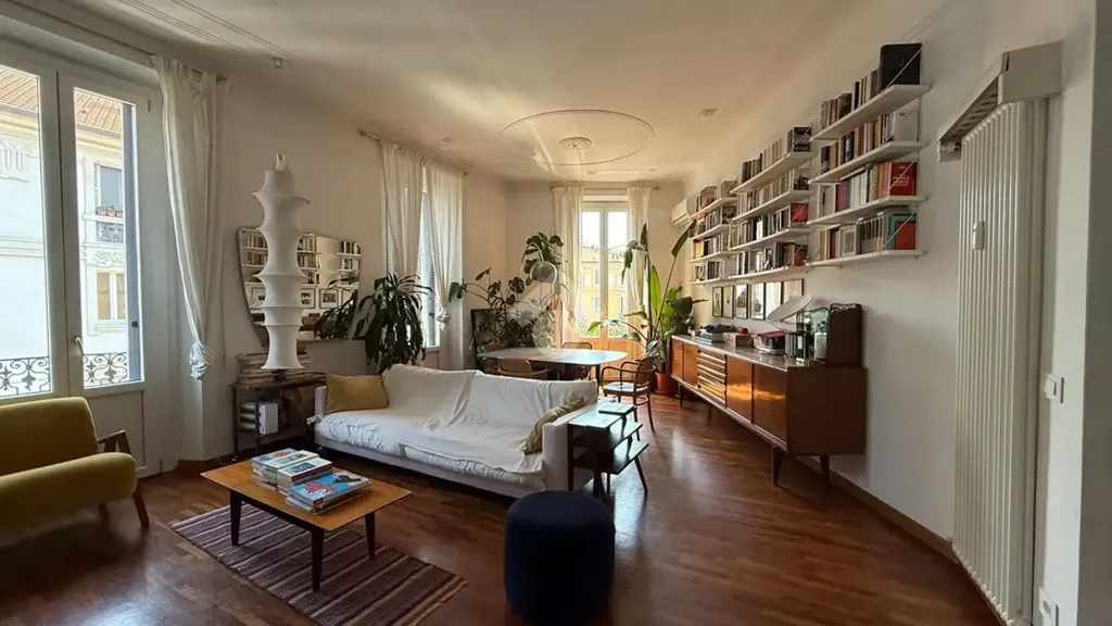 Elutuba - Prestigious Apartment with Balconies in Milan