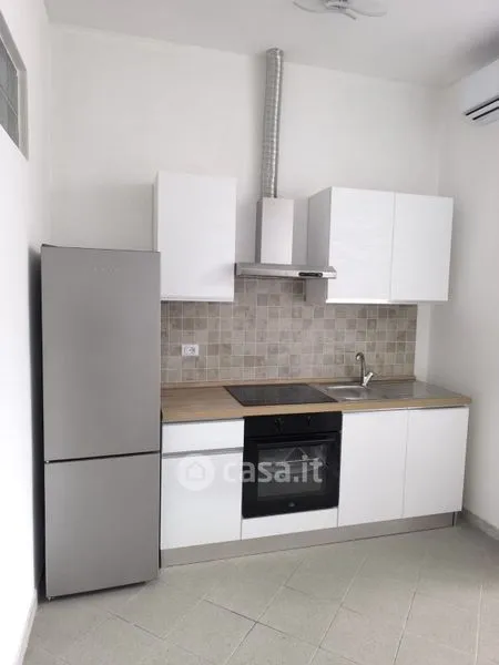 Cucina - Modernised Flat with Balcony in Novara