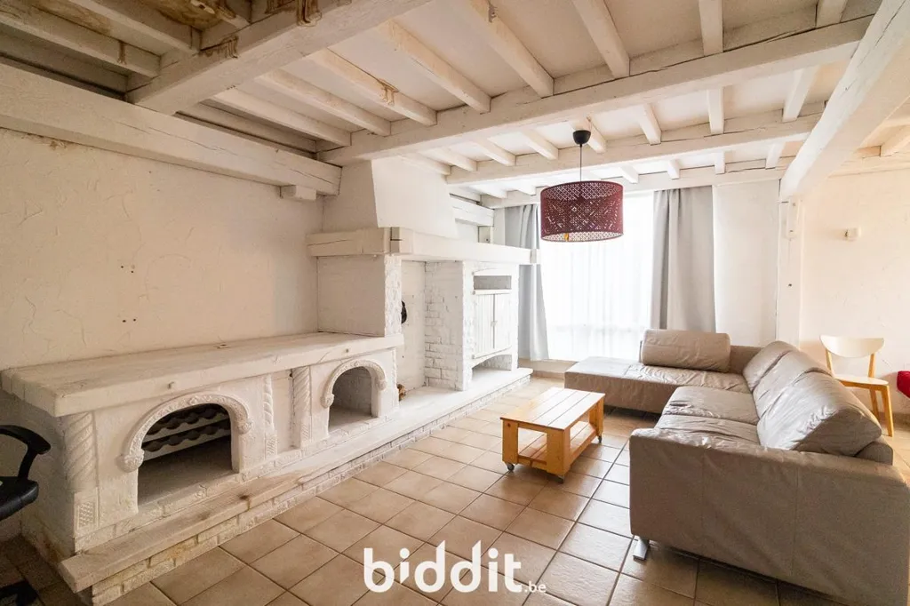 Elutuba - Renovatable House with Garage in Hasselt