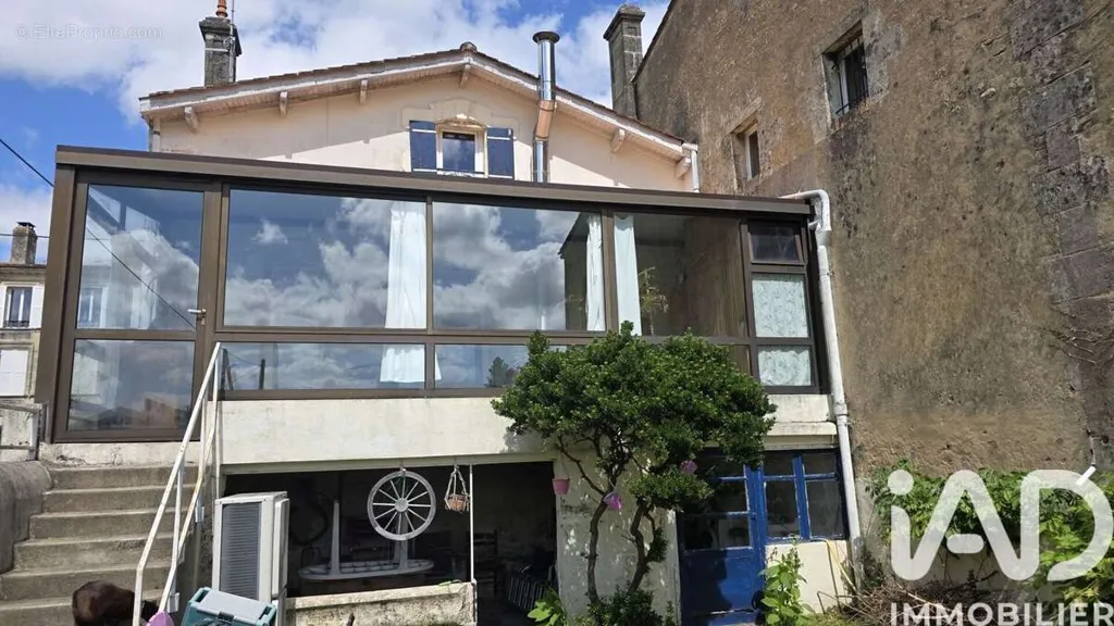 Maison 5 pièces à Blaye