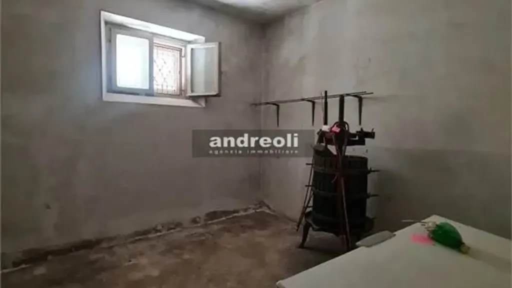 Pièces - Independent House with Courtyard in San Marcello