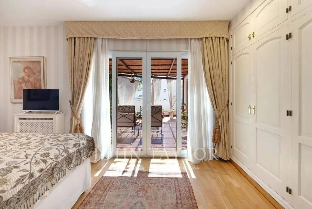 Chambres - 6-Bedroom House with Pool in Sant Agustí, Mallorca