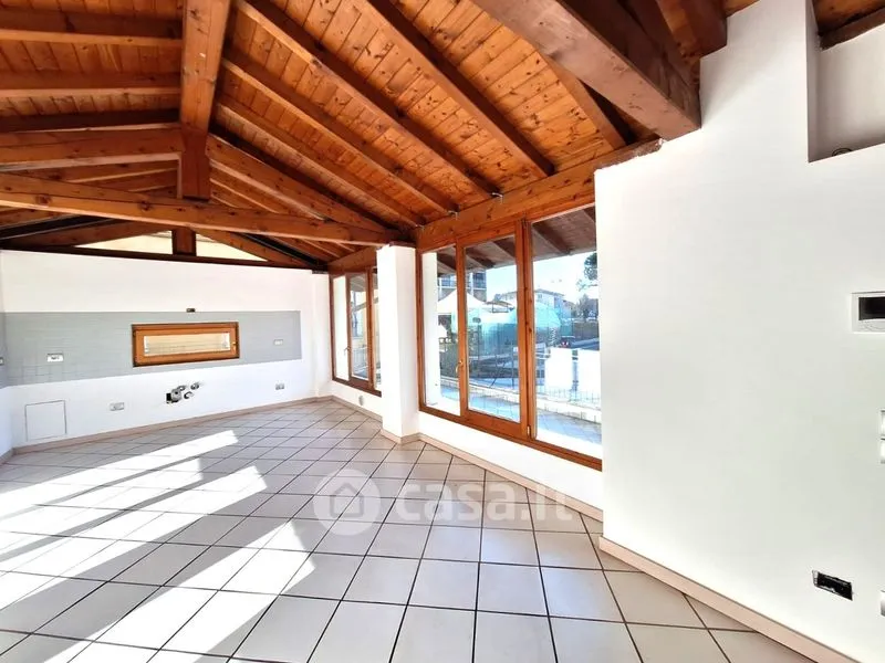 Terrace - Rustic Villa with Private Garden in Trescore Balneario