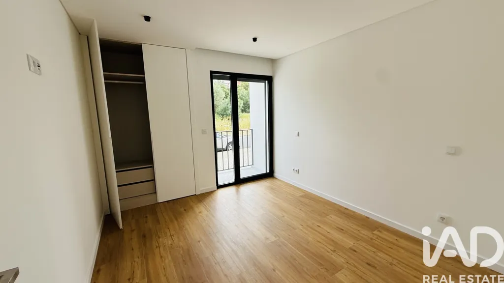 Magamistoad - Newly Built Apartment with Sea View in Alcabideche