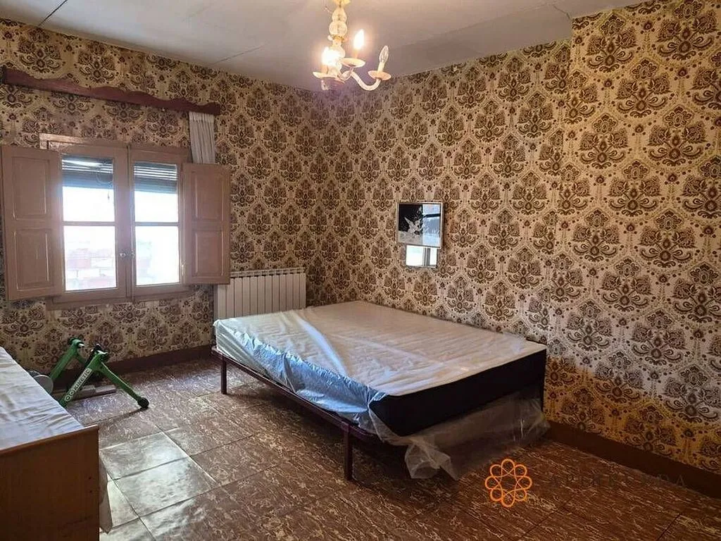 Chambres - Traditional Chalet with Balcón in Alborge