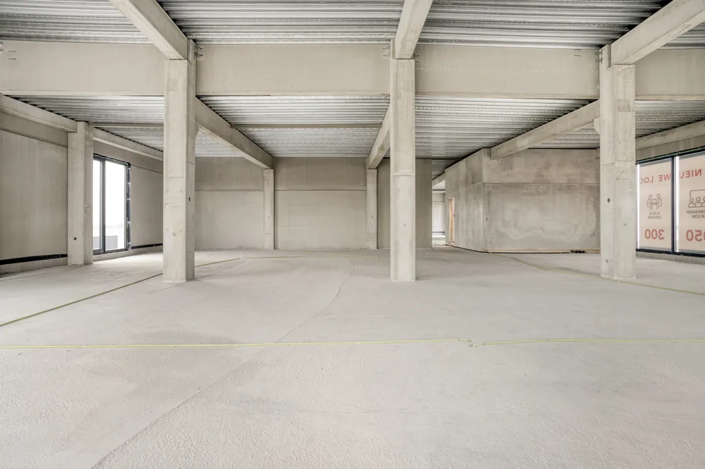 Pièces - Nouveau Bâtiment de Bureau avec Beaucoup de Luminosité à Hooglede - Gits