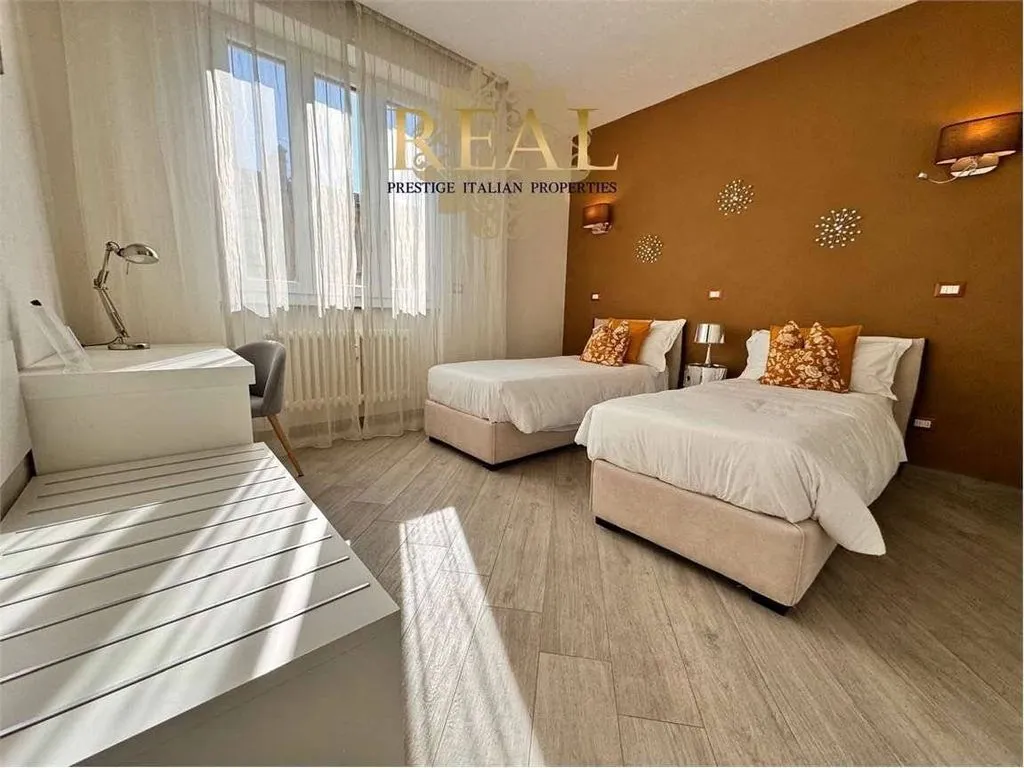 Chambres - Luxury Flat with Balcony in San Frediano, Florence