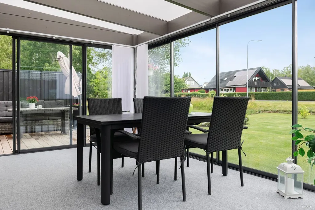 Terrass - Modern Flat with Garden in Stockholm