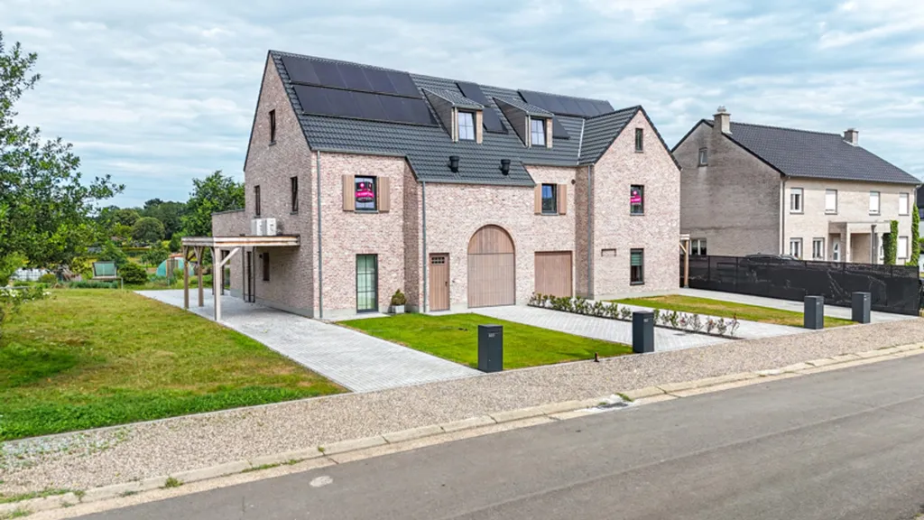 Extérieur - Duplex avec terrasse et garage à Heusden