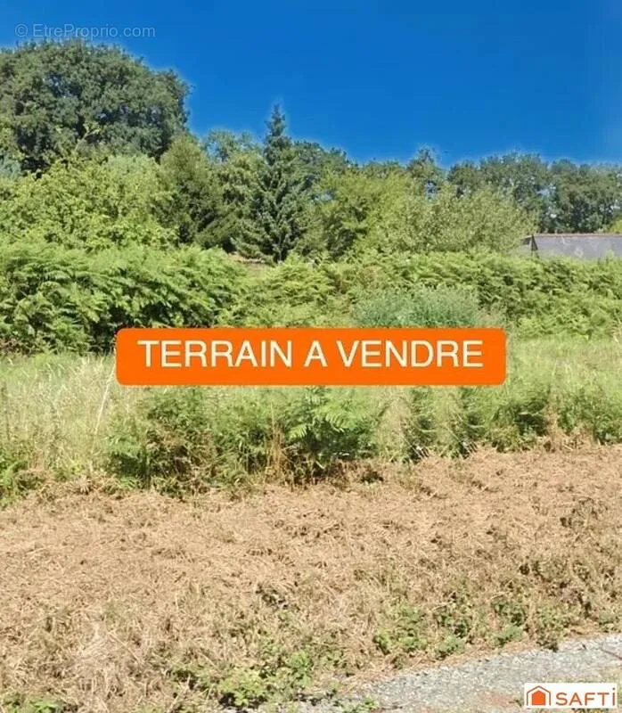 Aed - Land with Dual Parcels in Bégard