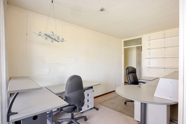 Bureau - Spacious Corner Apartment with Balcony in Zoetermeer