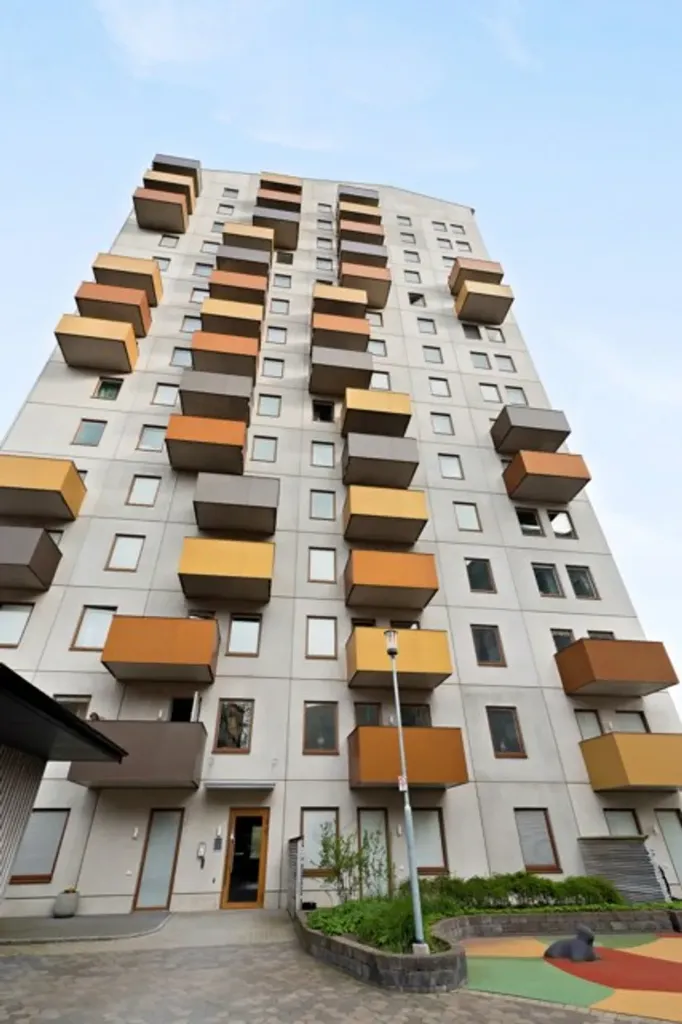 Välivaade - Open-Plan Flat with Balcony in Central Kallhäll