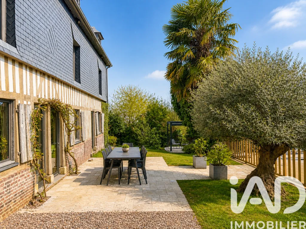 Jardin - Maison de Caractère avec Piscine à Fourneville