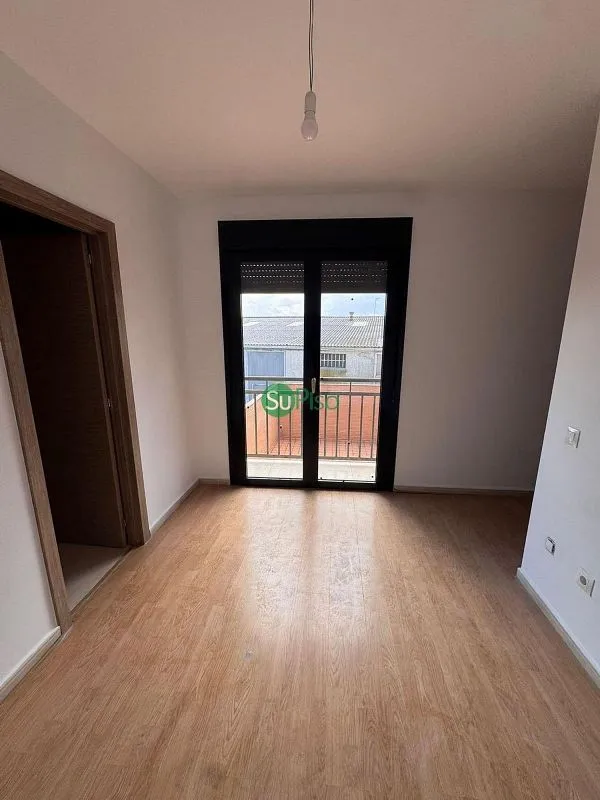 Pièces - Spacious Flat with Terrace in Magán