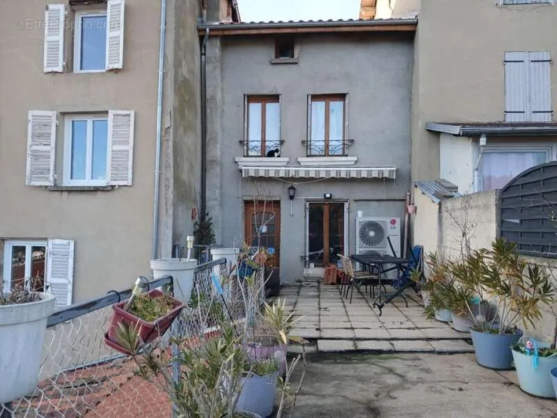 Terrass - Spacious Townhouse with Mountain View in Thiers