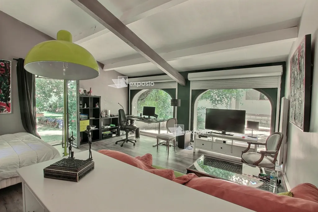 Bedrooms - 8-Piece Property with Pool in Aix-en-Provence