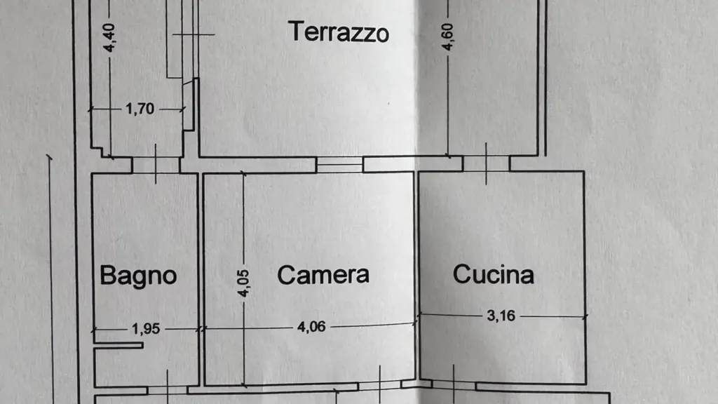 Planimetria - Five-Bedroom Apartment with Garage in Prato
