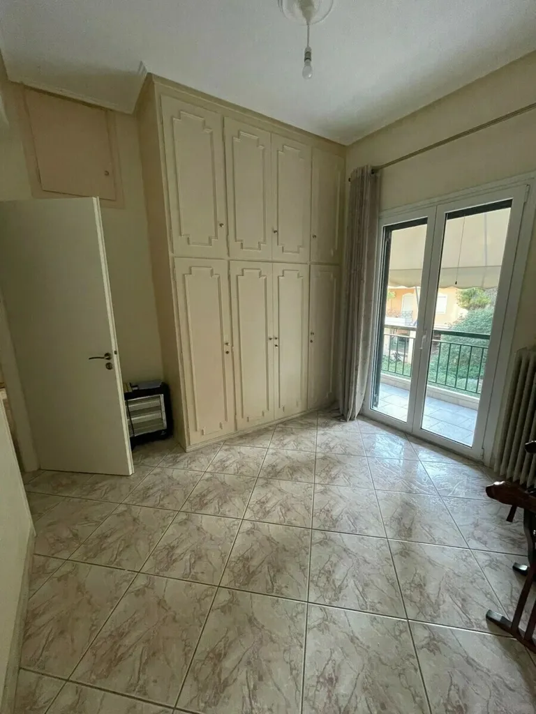 5-toaline korter asukohas Athens